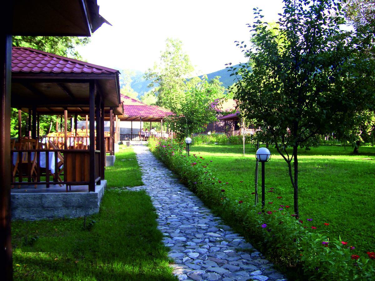 Kish Adasi Şǝki 외부 사진